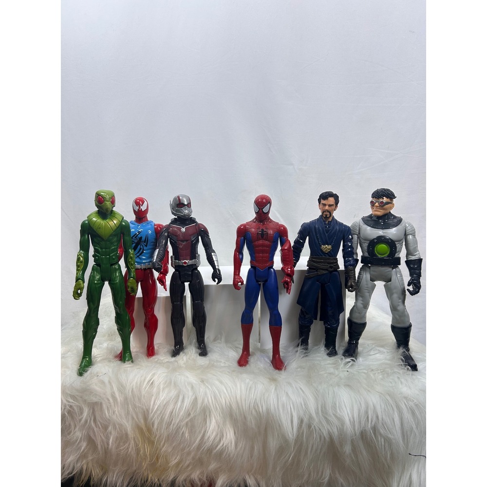 Marvel Action Figures Unisex 12in Multicolor Good Titan Hero Series Lot of 6